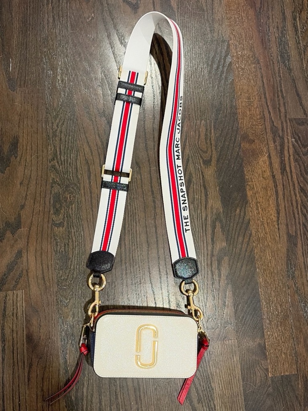 Marc Jacobs White Snapshot Camera Bag in Coconut Multi
